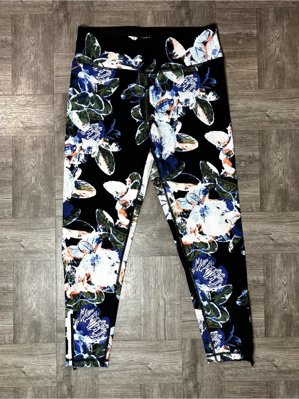 Women’s DKNY Sport Cropped Leggings Ankle Zipper Size M